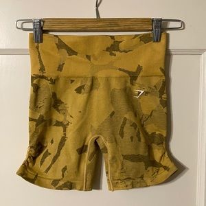 Adapt Camo Seamless shorts